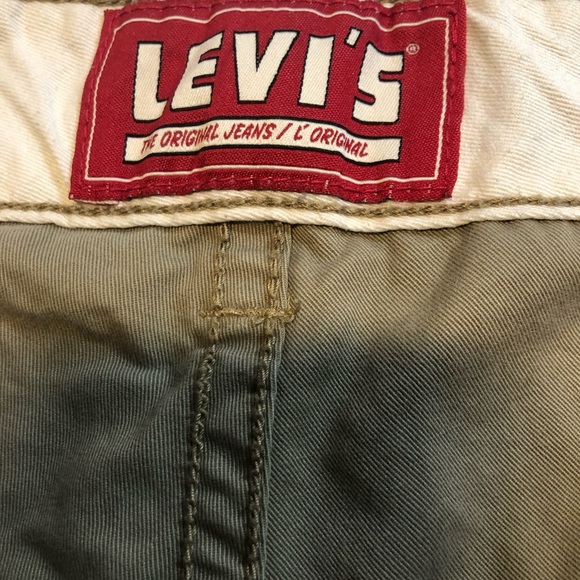 Vintage Levi’s Flat front Shorts Size 30 - Picture 6 of 11